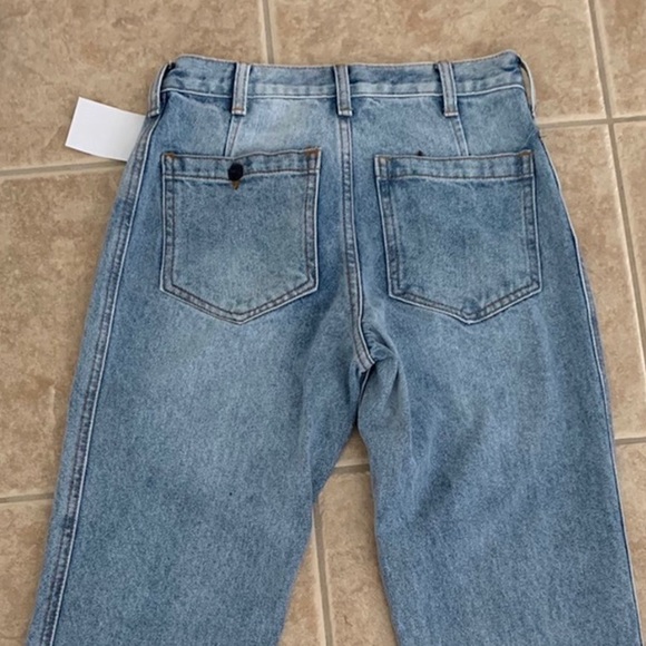 Brandy Melville Polly jeans - Picture 2 of 4